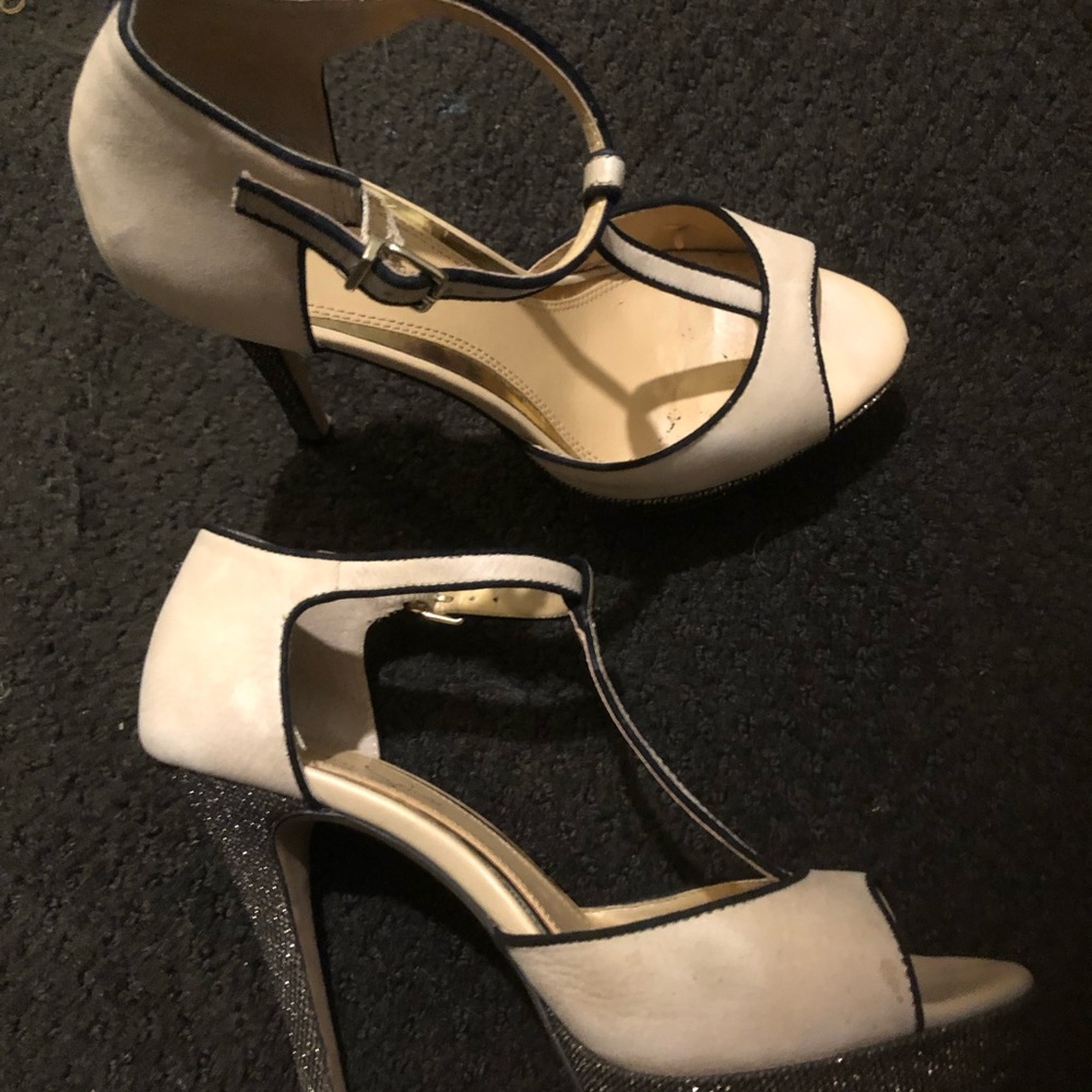 Jessica Simpson heels.